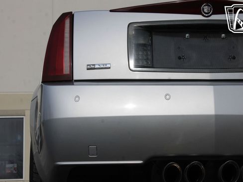 Used 2005 Cadillac XLR image 36