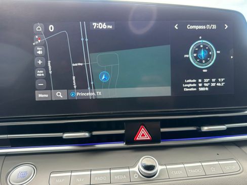 Used 2024 Hyundai Elantra SEL FWD image 47