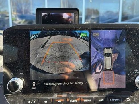 Used 2024 Mitsubishi Outlander SE image 32