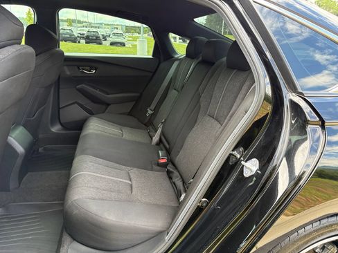 Used 2024 Honda Accord Sport image 31