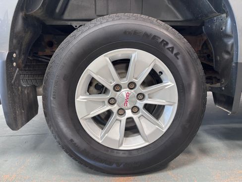 Used 2022 Chevrolet Silverado 1500 LT w/ Safety Package AWD/4WD image 8