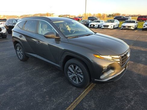 Used 2022 Hyundai Tucson Blue image 1