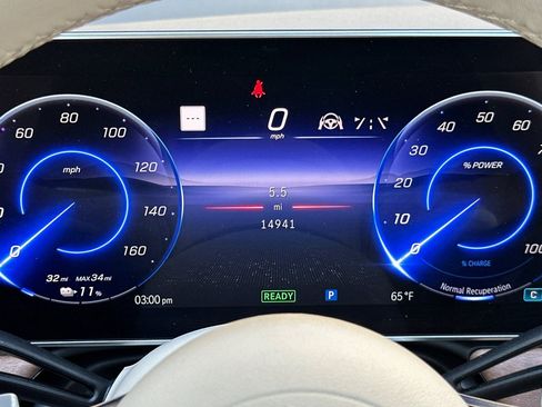 Used 2023 Mercedes-Benz EQS 450+ SUV image 18