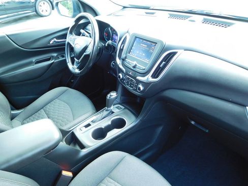 Used 2020 Chevrolet Equinox LT AWD/4WD image 13