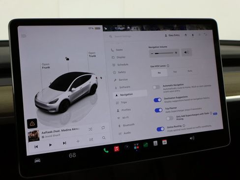 Used 2023 Tesla Model Y Long Range AWD/4WD image 41