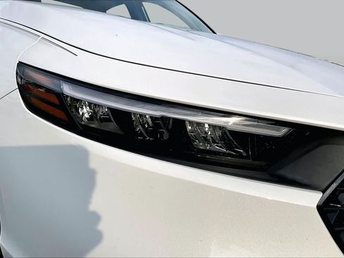 Used 2023 Honda Accord EX image 26