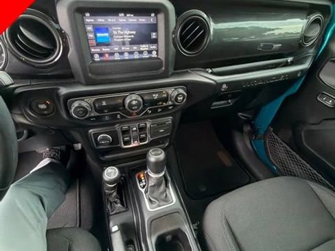 Used 2020 Jeep Wrangler Unlimited Sport AWD/4WD image 5