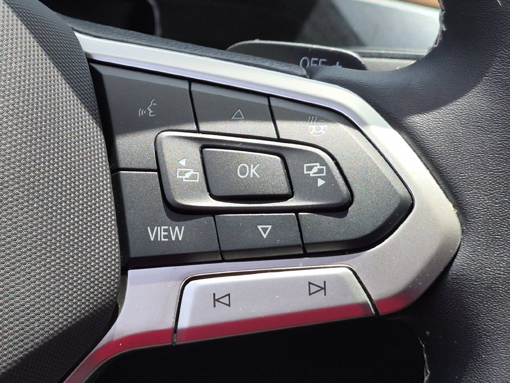 Used 2025 Volkswagen Atlas SE AWD/4WD image 21