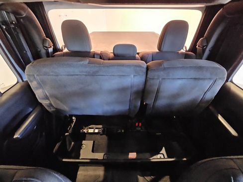 Used 2020 Jeep Gladiator Sport w/ Quick Order Package 24S image 37