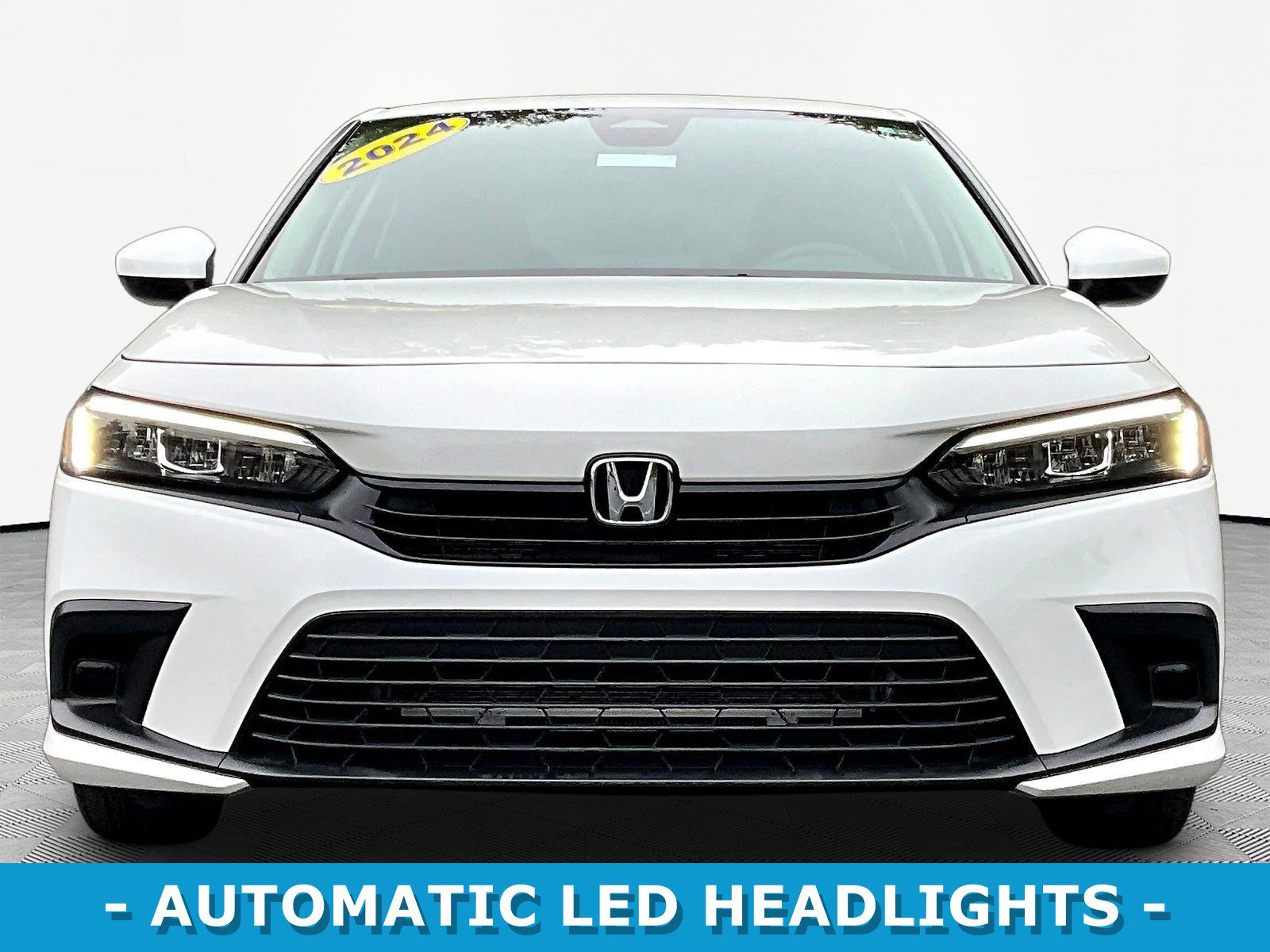 Used 2024 Honda Civic LX image 2