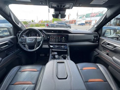 Used 2022 GMC Sierra 1500 AT4 w/ AT4 Premium Package AWD/4WD image 40