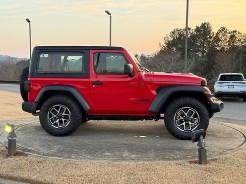 Used 2024 Jeep Wrangler Sport image 8