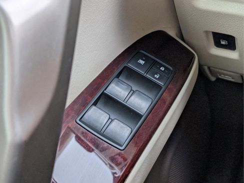 Used 2018 Lexus GX 460 image 39