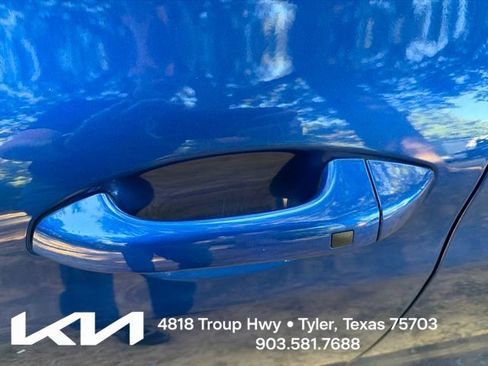 Used 2022 Kia K5 EX FWD image 5