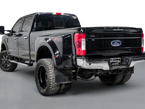 Used 2017 Ford F350 Lariat w/ Lariat Ultimate Package AWD/4WD image 8
