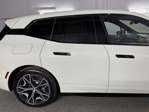 Used 2026 BMW iX xDrive45 AWD/4WD image 8
