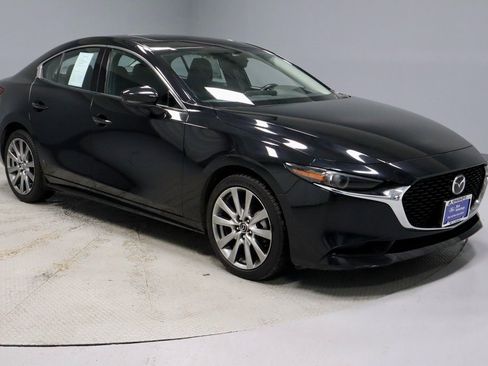 Used 2022 MAZDA MAZDA3 s image 1