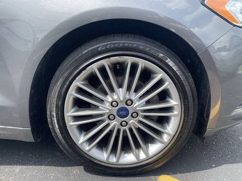 Used 2014 Ford Fusion SE w/ Equipment Group 202A FWD image 41