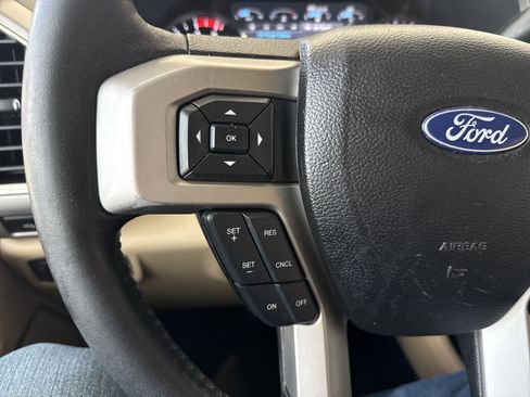 Used 2018 Ford F250 Lariat w/ Lariat Value Package AWD/4WD image 38