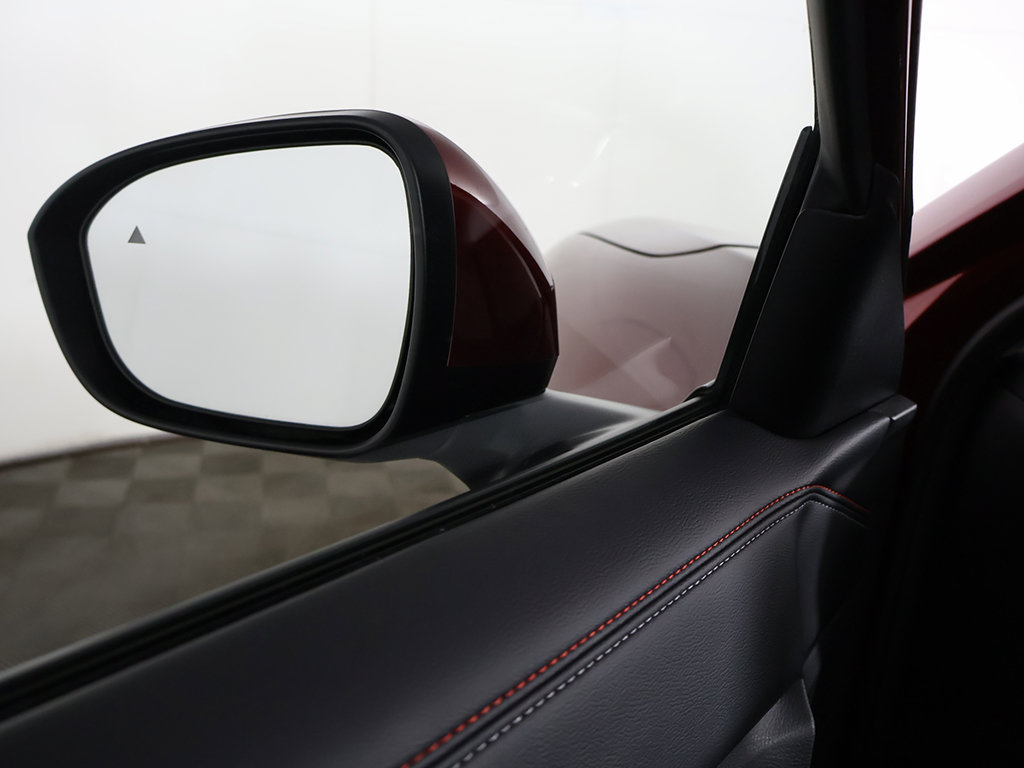 Used 2025 Nissan Kicks SR FWD image 34