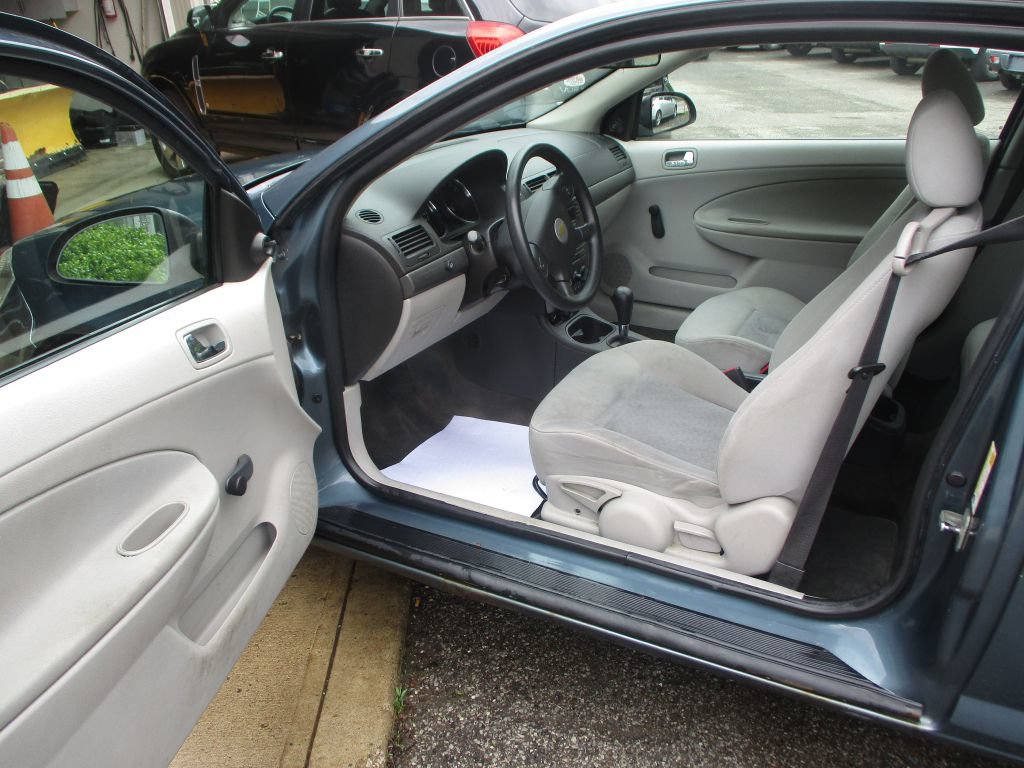 Used 2006 Chevrolet Cobalt LS FWD image 8