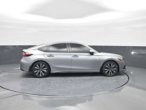 Used 2022 Honda Civic EX-L image 9