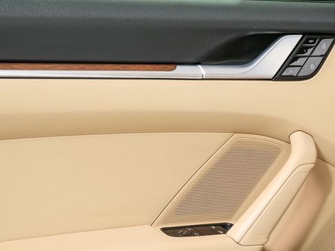 Certified 2020 Porsche 911 Carrera S w/ Premium Package image 6