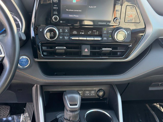 Certified 2022 Toyota Highlander Bronze Edition AWD/4WD image 18