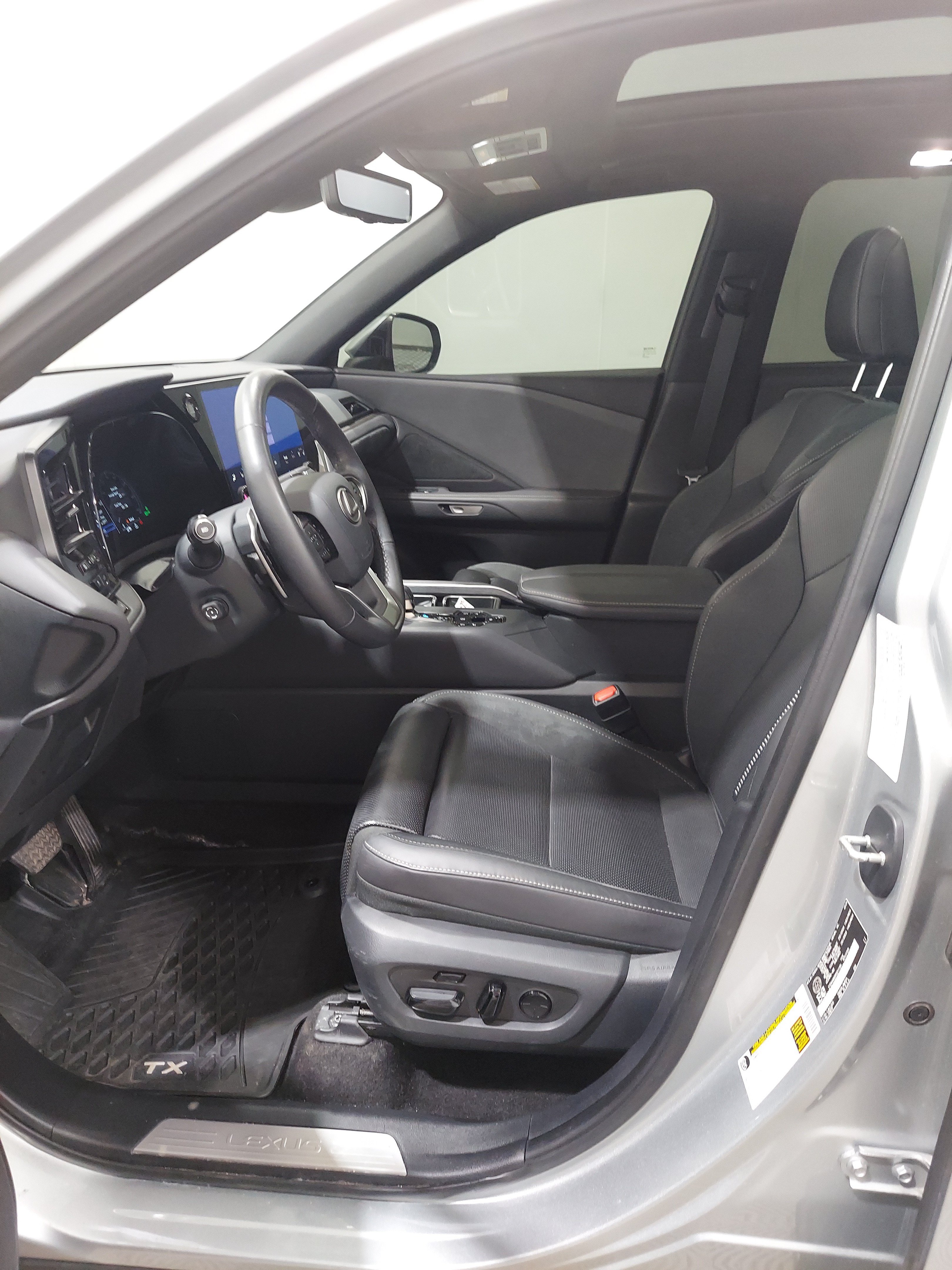 Used 2024 Lexus TX 350 AWD image 10