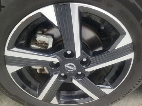 Used 2024 Nissan Sentra SV FWD image 31