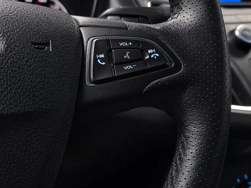 Used 2017 Ford Focus ST FWD image 31