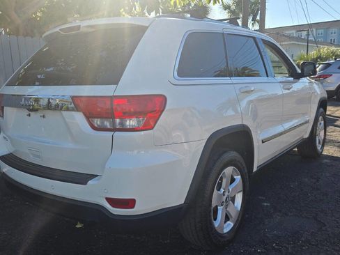 Used 2012 Jeep Grand Cherokee Laredo image 3