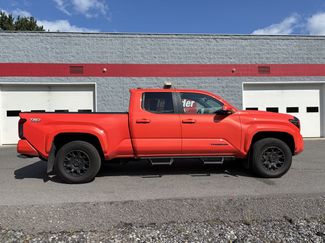 Used 2024 Toyota Tacoma TRD Sport w/ TRD Sport Premium Package AWD/4WD video 2
