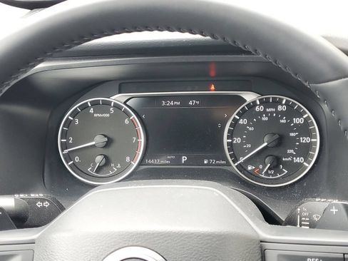 Used 2025 Nissan Rogue SV AWD/4WD image 28