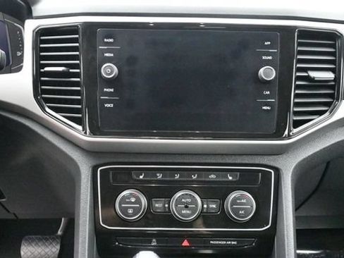 Used 2023 Volkswagen Atlas SE AWD/4WD image 15