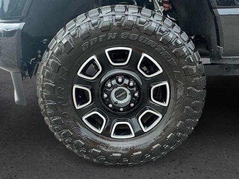 Certified 2026 Ford F250 Platinum AWD/4WD image 13
