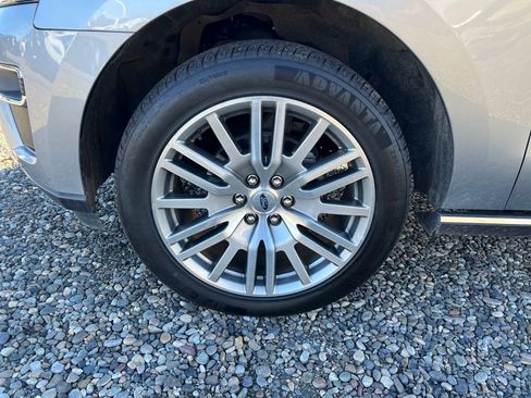 Used 2023 Ford Expedition Max Limited image 6