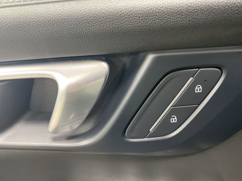 Used 2025 Buick Enclave Preferred image 24