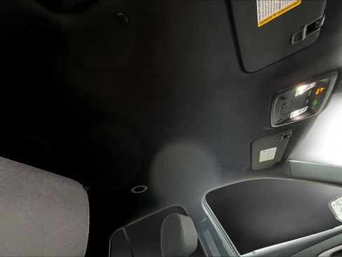 Certified 2023 Chevrolet Traverse LT image 29