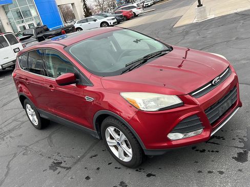 Used 2014 Ford Escape SE image 2