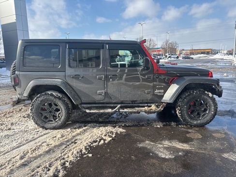 Used 2018 Jeep Wrangler Unlimited Sport S image 4