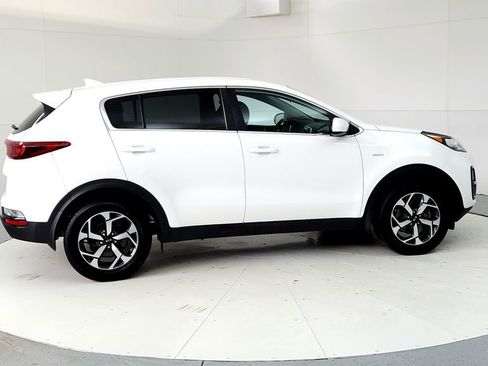 Used 2020 Kia Sportage LX AWD/4WD image 6