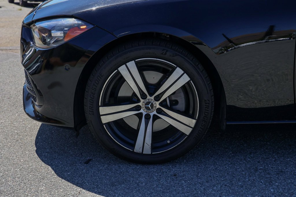 Used 2025 Mercedes-Benz C 300 4MATIC Sedan image 11