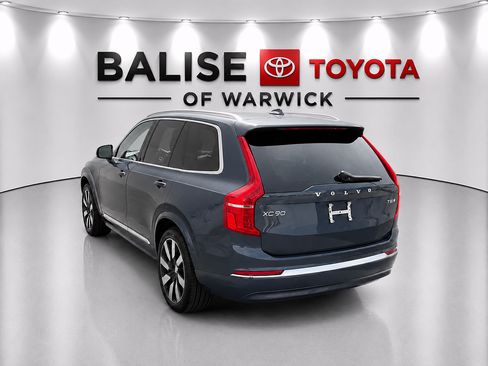 Used 2025 Volvo XC90 T8 Plus w/ Protection Package Premier AWD/4WD image 3