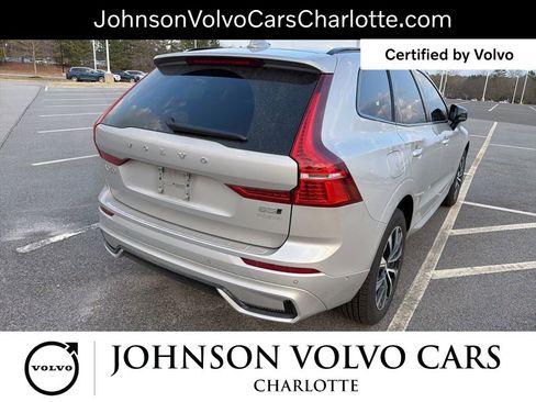 Certified 2024 Volvo XC60 B5 Plus w/ Protection Package Premier image 12
