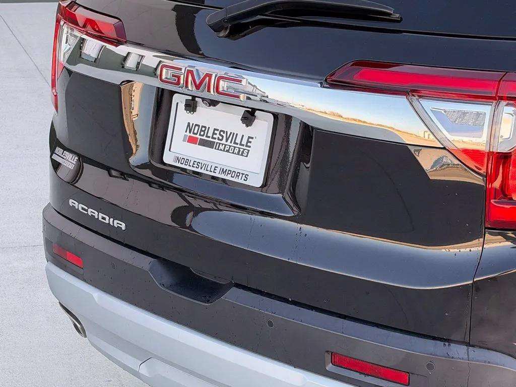 Used 2020 GMC Acadia SLT FWD image 40