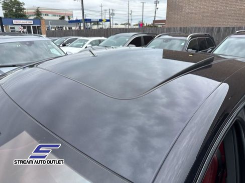 Used 2021 Porsche Macan S image 12