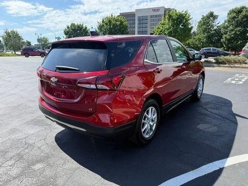 Used 2024 Chevrolet Equinox LT w/ LPO, Floor Liner Package FWD image 8
