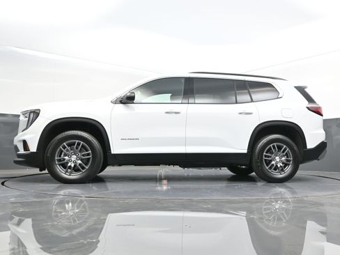 Used 2025 GMC Acadia Elevation image 43