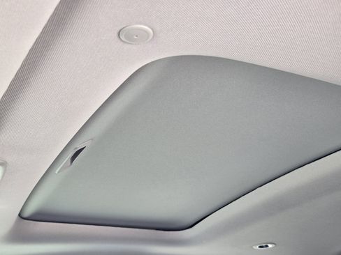 Certified 2025 Acura ADX AWD image 33